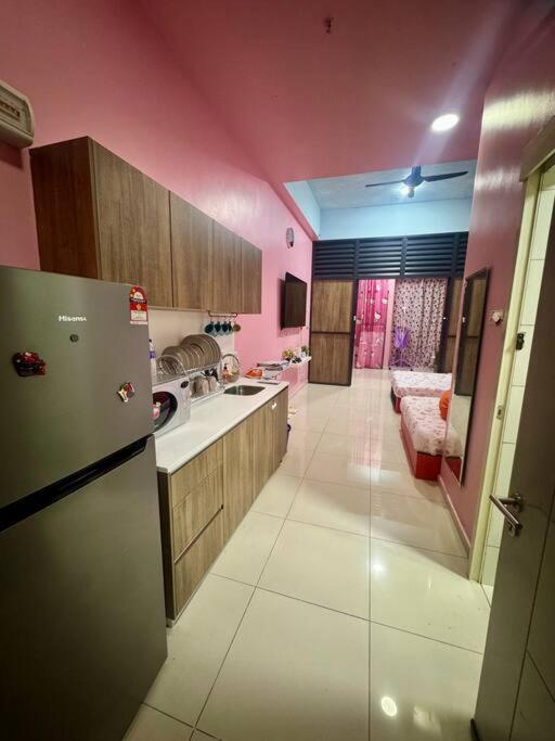 Hello Kitty Homestay - Cameron Highlands - Spacious Studio - Perfect For Families - Sleeps 4 And Baby Танах-Рата Экстерьер фото